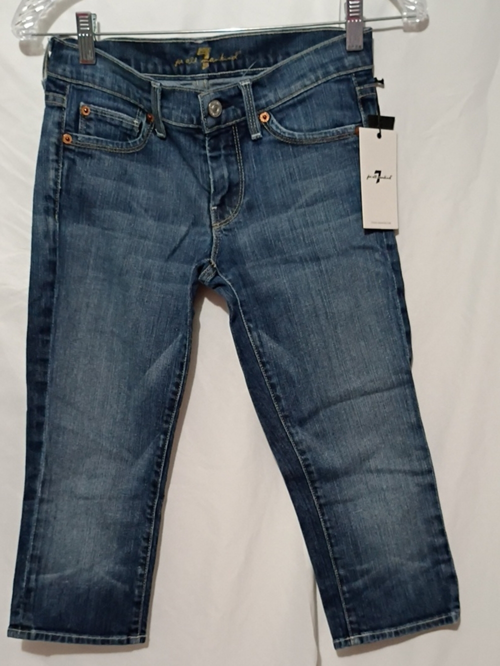 Seven7 Women's Cropped Mid-Rise Jeans - Blue Wash Capri